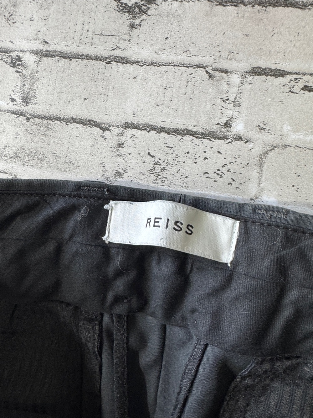 Reiss mens 30x32 slim fit grey Eastbury flat front chino pants EUC - Picture 2 of 5